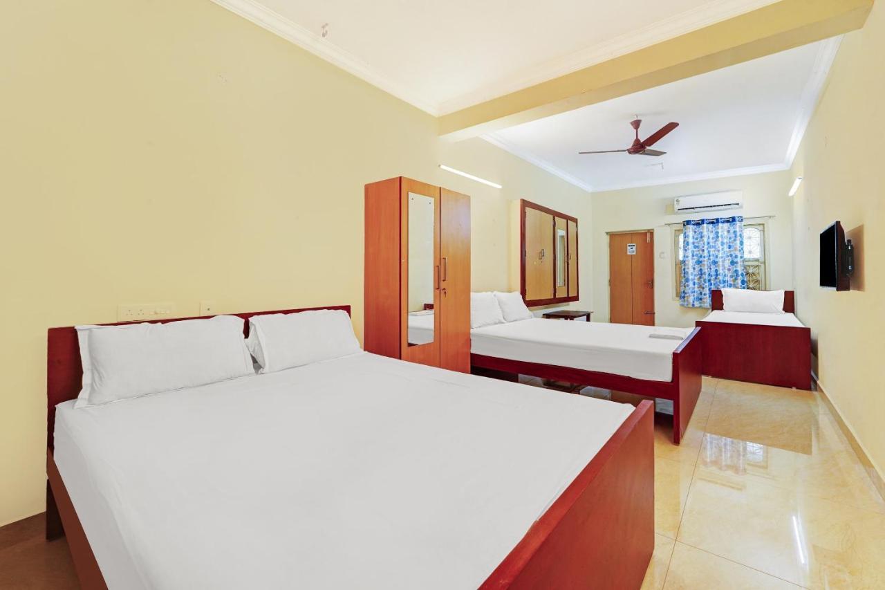 Hotel Yadvik Chennai Eksteriør billede