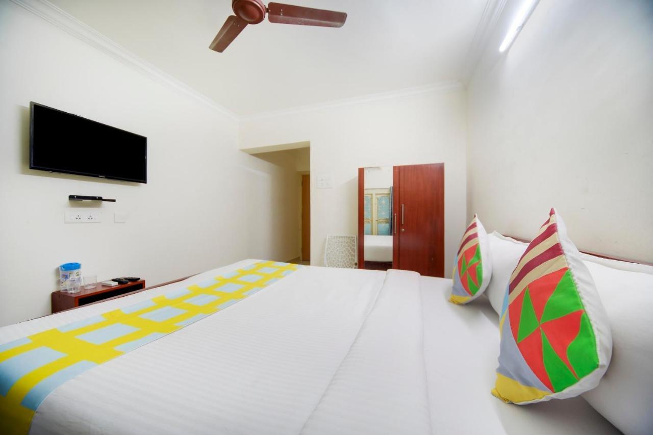 Hotel Yadvik Chennai Eksteriør billede